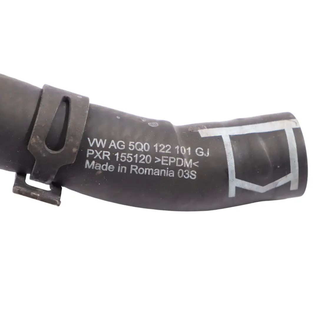 Manguera de agua para radiador de refrigeración para Audi A3 8V con número de pieza 5Q012210GJ Audi A3 8V Manguera de agua para radiador de refrigeración - SKU 5Q012210GJ - Número de pieza 5Q012210GJ