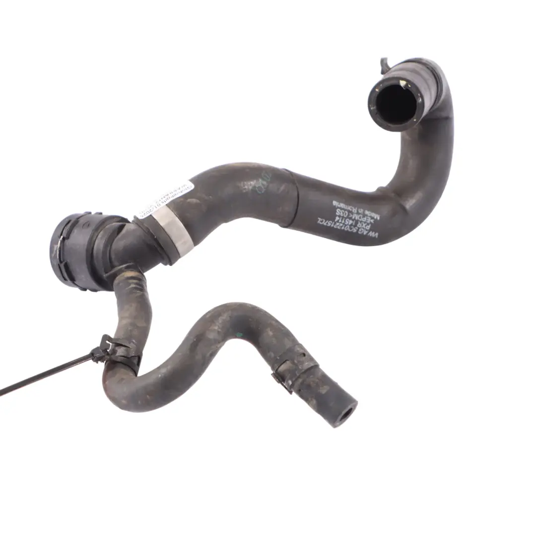 Manguera agua para radiador refrigeración para Audi A3 8V 35 TDI con número de pieza 5Q0122157CL Audi A3 8V 35 TDI Manguera agua para radiador refrigeración - SKU 5Q0122157CL - Número de pieza 5Q0122157CL