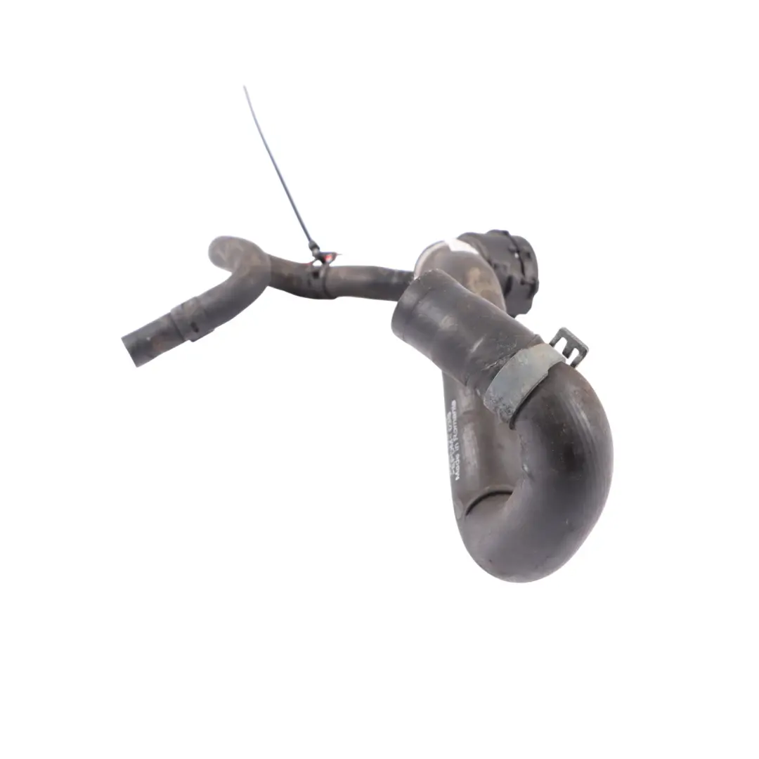 Manguera agua para radiador refrigeración para Audi A3 8V 35 TDI con número de pieza 5Q0122157CL Audi A3 8V 35 TDI Manguera agua para radiador refrigeración - SKU 5Q0122157CL - Número de pieza 5Q0122157CL
