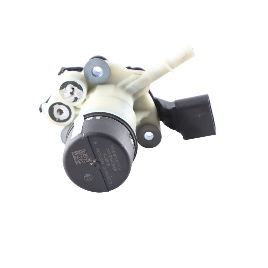 AdBlue Pump Exhaust Emission Additive Ad Blue Tank Pump to Audi A3 8P with Part number 5Q0131971B Audi A3 8P AdBlue Pump Exhaust Emission Additive Ad Blue Tank Pump - SKU 5Q0131971B - Part number 5Q0131971B