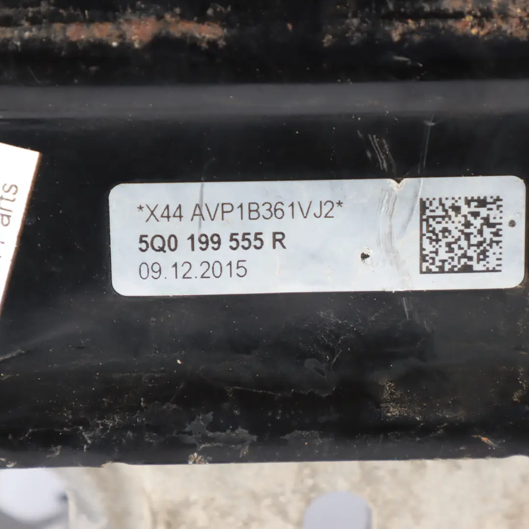 Soporte De La Caja De Cambios para Audi A3 8V 1.6 TDI con número de pieza 5Q0199555R Audi A3 8V 1.6 TDI Soporte De La Caja De Cambios - SKU 5Q0199555R - Número de pieza 5Q0199555R