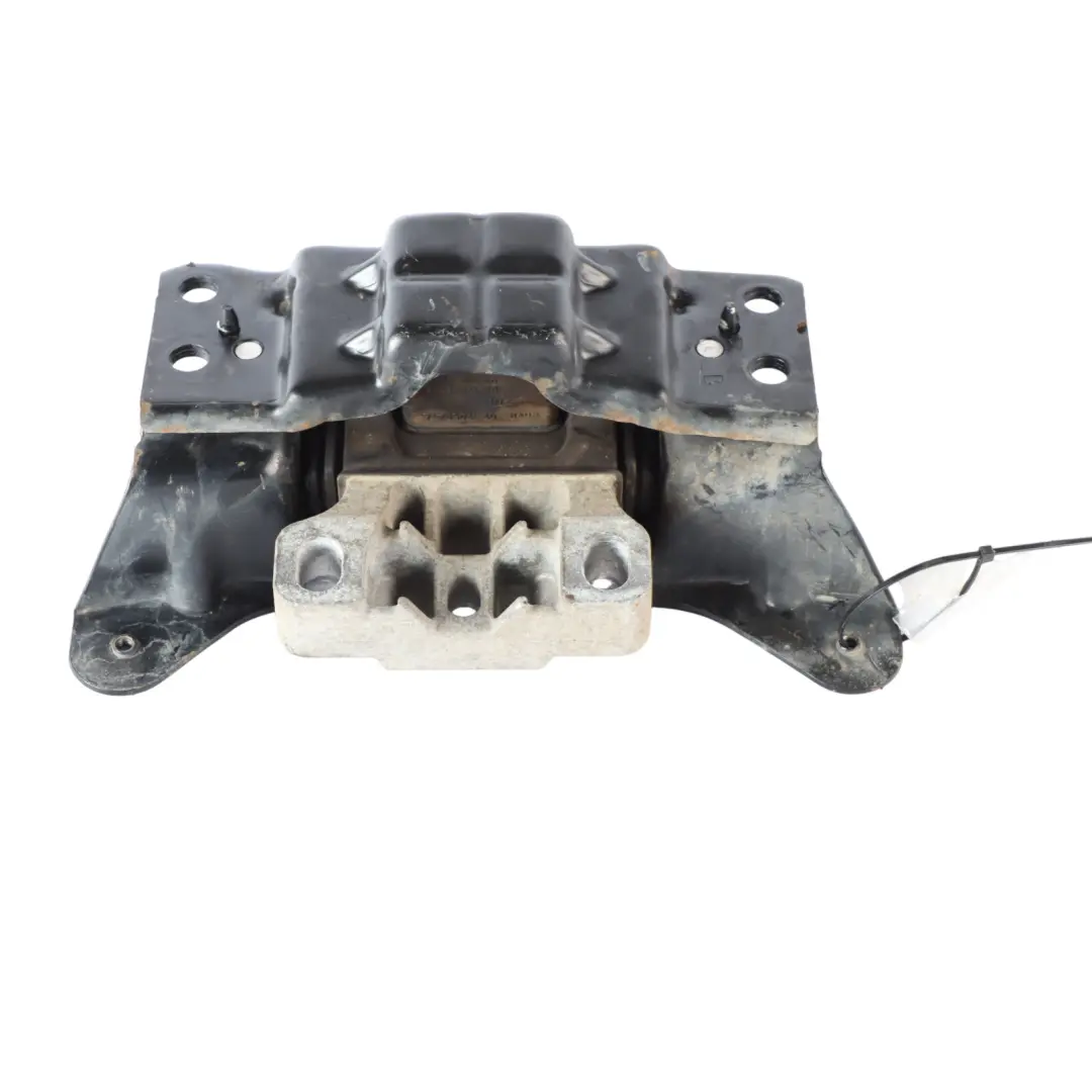 Getriebehalter Halterung Halter für Audi A3 8V 1.6 TDI mit Teilenummer 5Q0199555R Audi A3 8V 1.6 TDI Getriebehalter Halterung Halter - SKU 5Q0199555R - Teilenummer 5Q0199555R