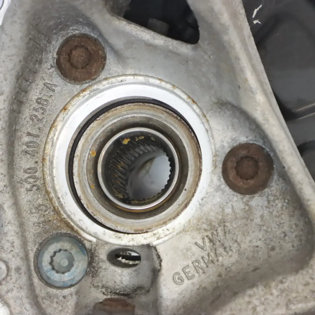 Volkswagen Golf Mk7 Zwrotnica Piasta Koła Prawy Przód - SKU 5Q0407254A - Numer Części 5Q0407254A