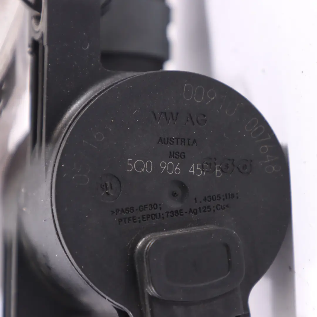 Zawór Sterujący Pompa Wody Benzyna do Volkswagen Skoda Seat Audi o numerze 5Q0906457B Volkswagen Skoda Seat Audi Zawór Sterujący Pompa Wody Benzyna - SKU 5Q0906457B - Numer Części 5Q0906457B