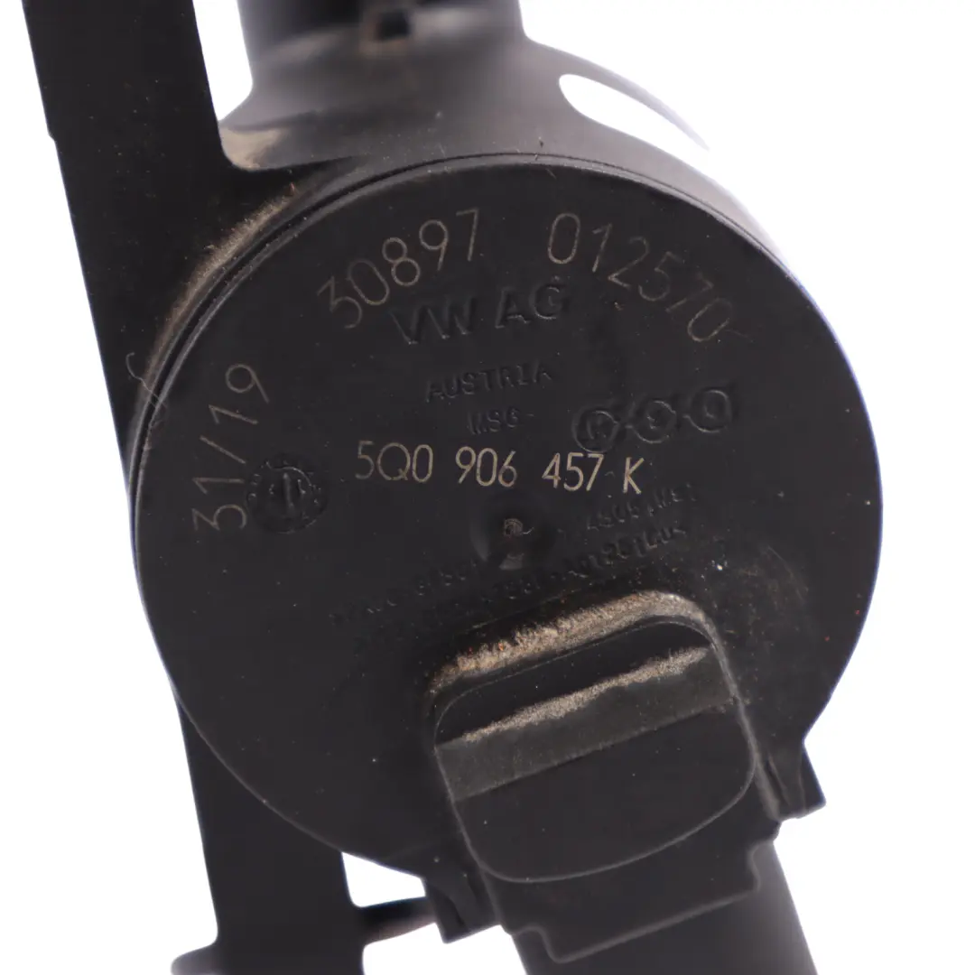 Bomba Auxiliar De Agua Refrigerante para Audi Seat Skoda Volkswagen con número de pieza 5Q0906457K Audi Seat Skoda Volkswagen Bomba Auxiliar De Agua Refrigerante - SKU 5Q0906457K - Número de pieza 5Q0906457K