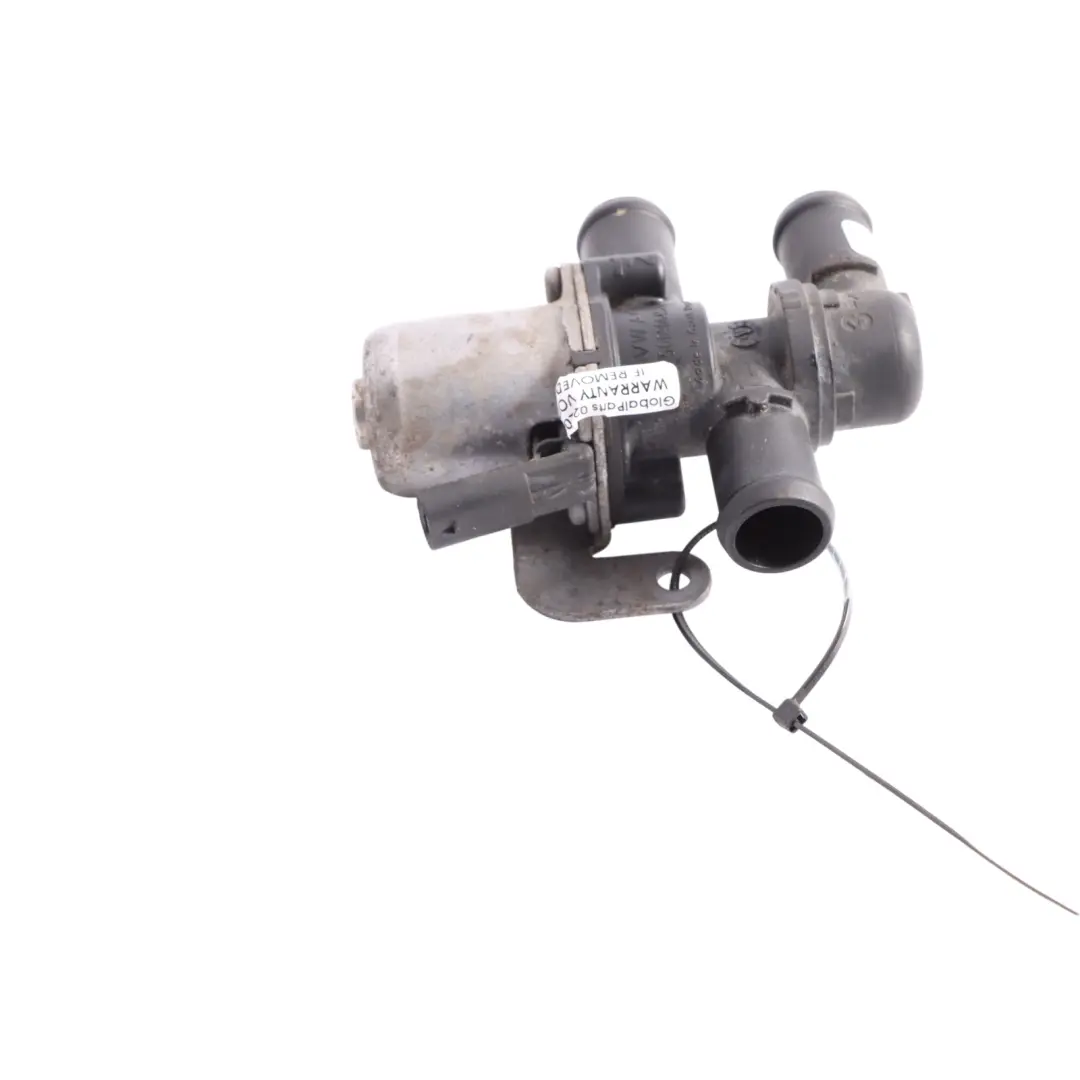 Riscaldatore Core Acqua Refrigerante Valvola per Audi TT FV A4 B9 A5 F5 con numero di parte 5Q0906457L Audi TT FV A4 B9 A5 F5 Riscaldatore Core Acqua Refrigerante Valvola - SKU 5Q0906457L - Numero di parte 5Q0906457L