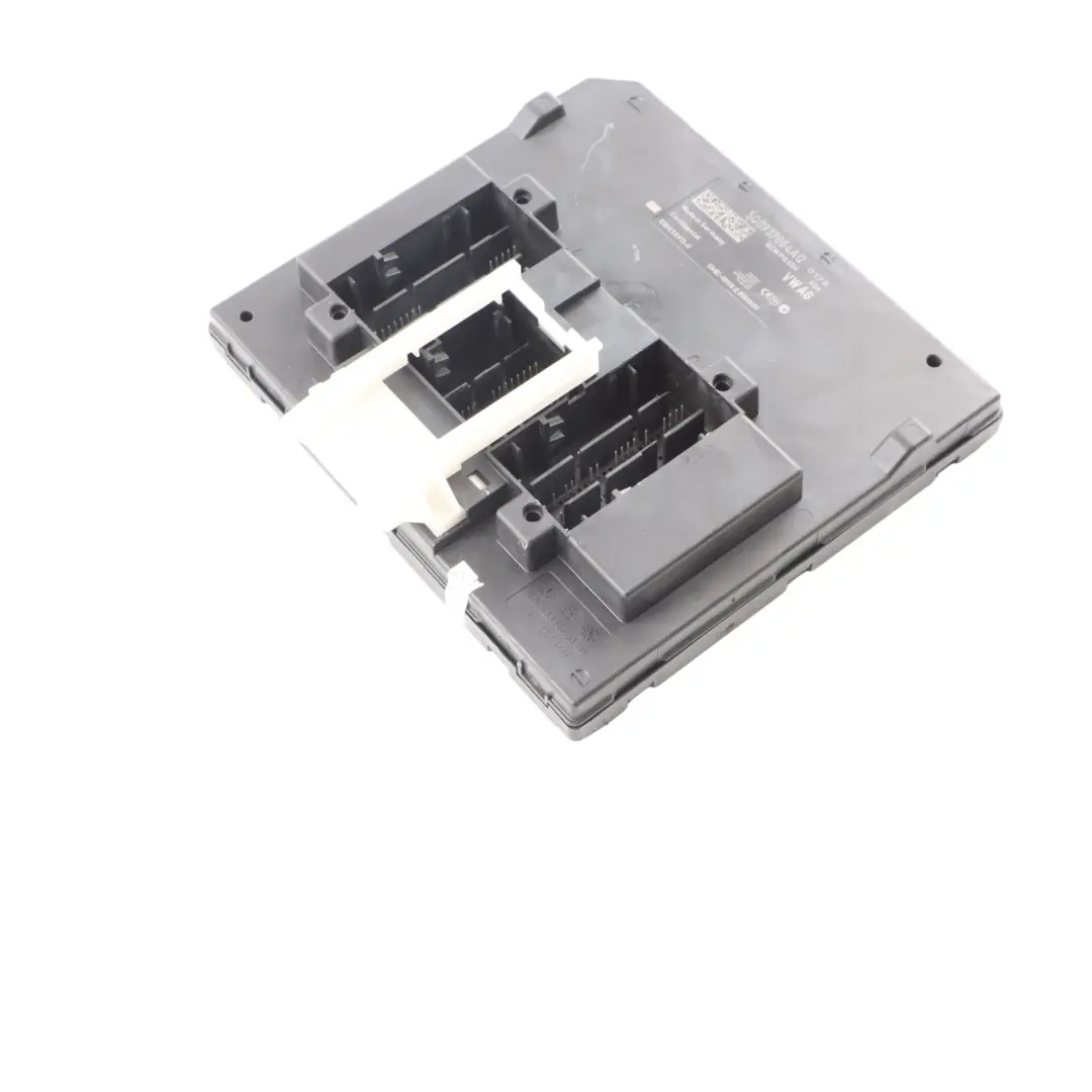 Body Control Comfort Unit Module BCM Unit ECU to Audi A3 8V with Part number 5Q0937084AQ Audi A3 8V Body Control Comfort Unit Module BCM Unit ECU - SKU 5Q0937084AQ - Part number 5Q0937084AQ