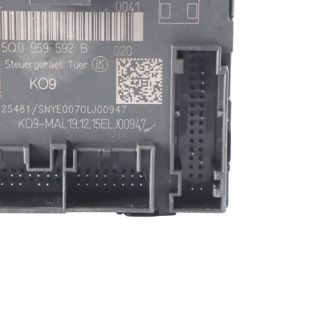 Front Door Module Control Unit Module Right O/S ECU to Audi A3 8V with Part number 5Q0959592E Audi A3 8V Front Door Module Control Unit Module Right O/S ECU - SKU 5Q0959592E - Part number 5Q0959592E