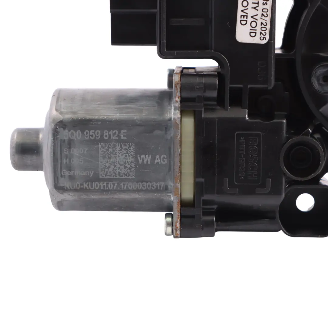 Window Lifter Regulator Motor Rear Right O/S to Skoda Octavia 5E with Part number 5Q0959812A Skoda Octavia 5E Window Lifter Regulator Motor Rear Right O/S - SKU 5Q0959812A - Part number 5Q0959812A