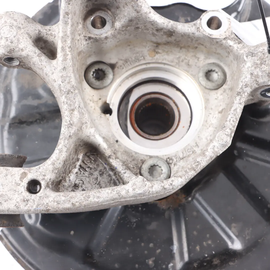 Audi RSQ3 F3 Support Roue Arrière Porte-Fusée Disque Frein Droit - SKU 5QF505436H - Numéro de pièce 5QF505436H