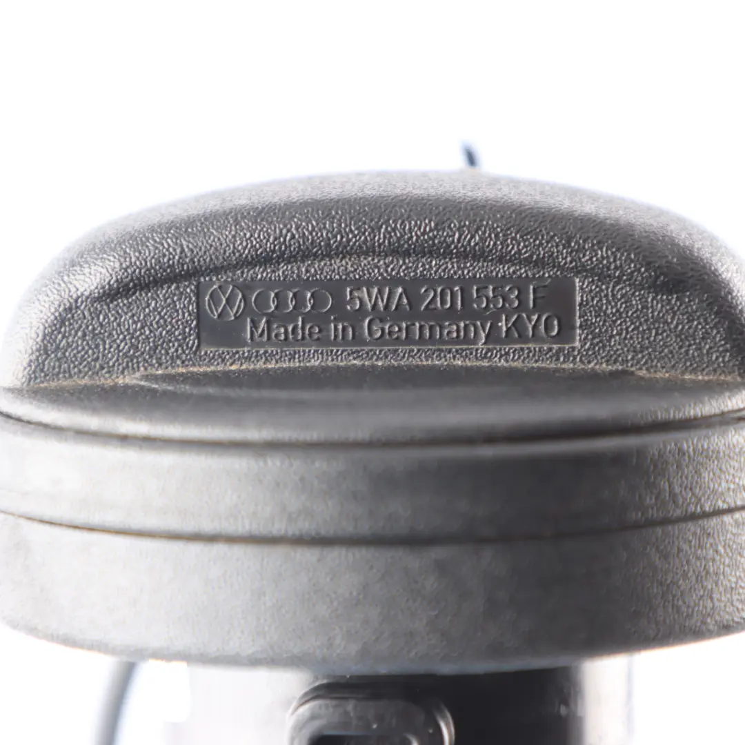 Tapa Del Tapón Del Depósito De Combustible para Audi A3 8V con número de pieza 5WA201553F Audi A3 8V Tapa Del Tapón Del Depósito De Combustible - SKU 5WA201553F - Número de pieza 5WA201553F
