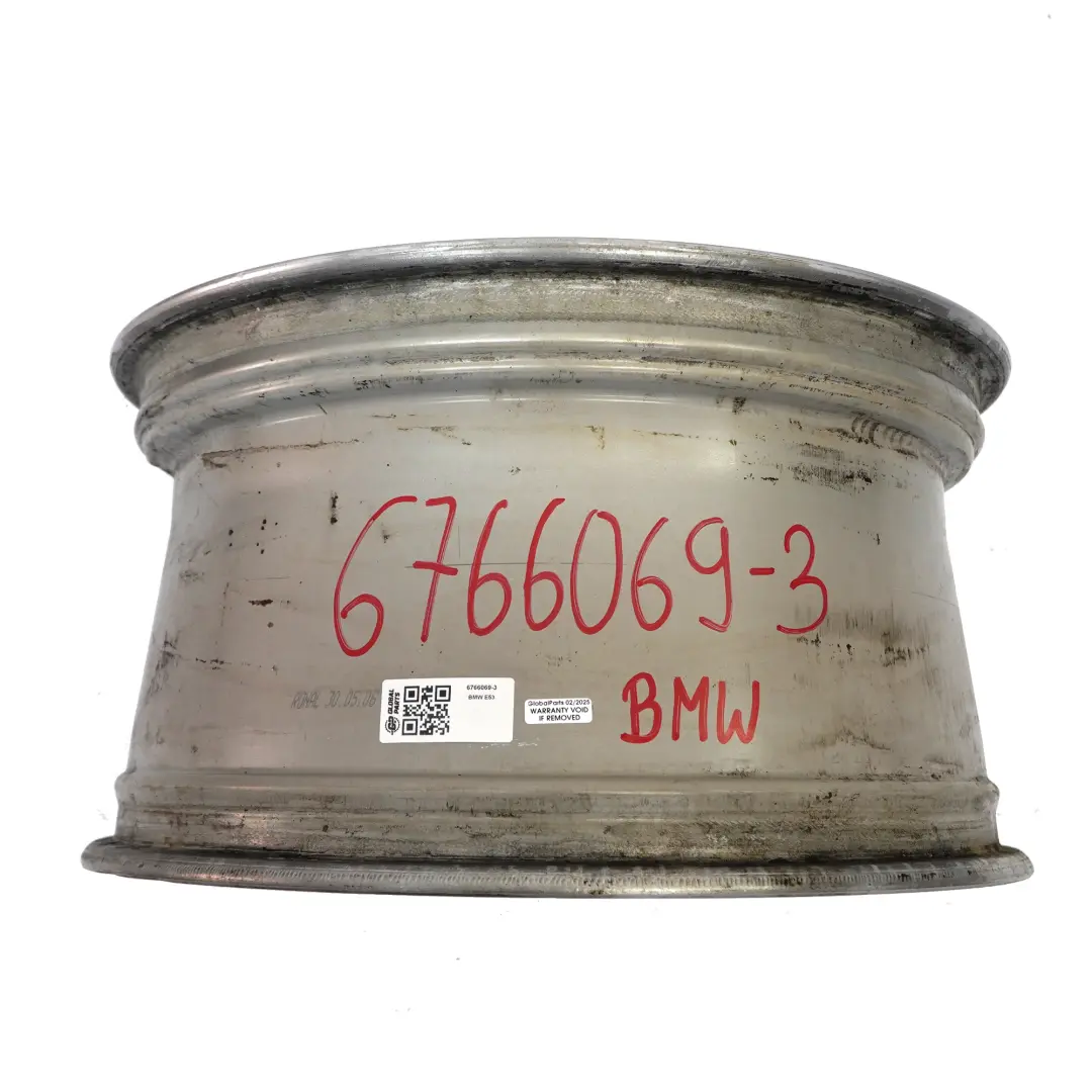 Cerchio posteriore lega argento 20" ET:30 10,5J V-Spoke 168 per BMW X5 E53 con numero di parte 6766069 BMW X5 E53 Cerchio posteriore lega argento 20" ET:30 10,5J V-Spoke 168 - SKU 6766069-3 - Numero di parte 6766069