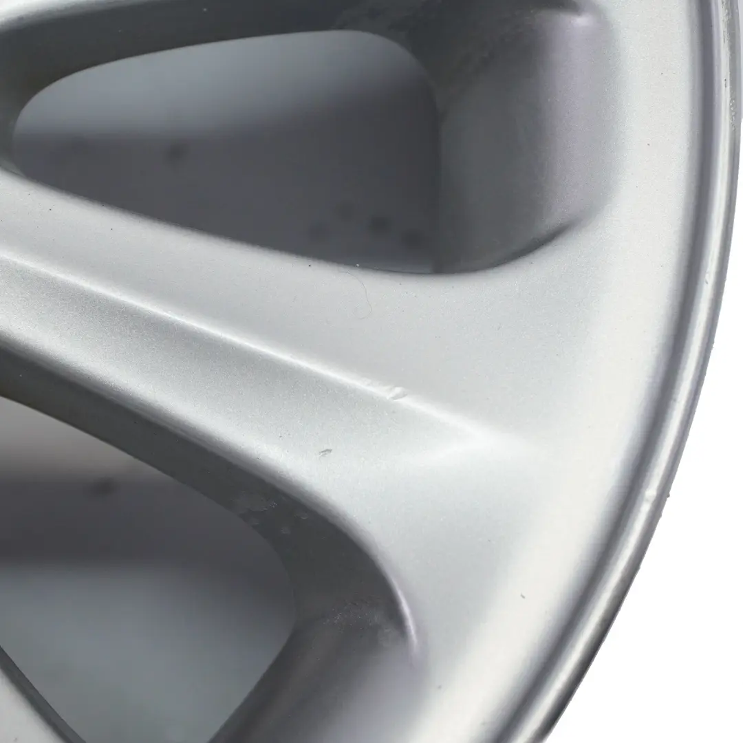 Rotante Leggero 16" Ragno Raggio 139 6,5J per BMW E81 E82 E87 E88 Disco con numero di parte 6775618 BMW E81 E82 E87 E88 Disco Rotante Leggero 16" Ragno Raggio 139 6,5J - SKU 6775618 - Numero di parte 6775618