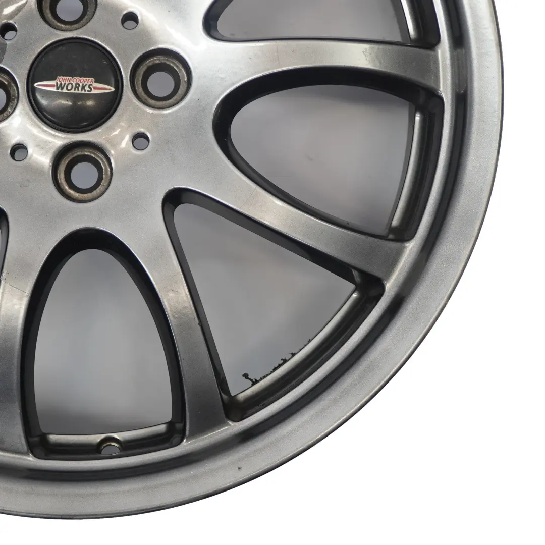 Felga Aluminiowa Srebrna 18" 7J ET:52 do Mini R50 R53 R55 R56 JCW o numerze 6777973 Mini R50 R53 R55 R56 JCW Felga Aluminiowa Srebrna 18" 7J ET:52 - SKU 6777973-1 - Numer Części 6777973