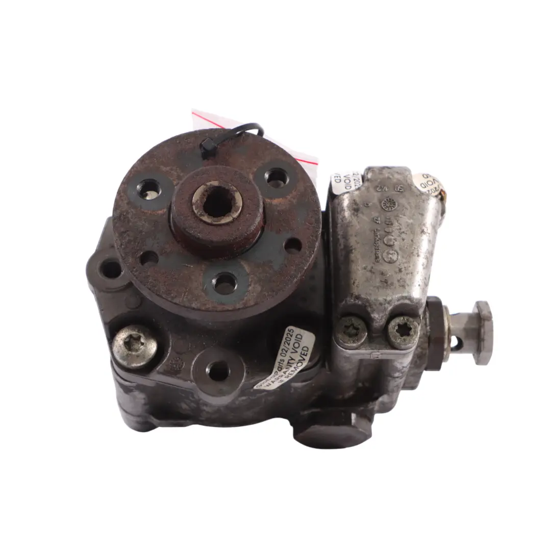 Pompa Wspomagania N53 do BMW E60 E61 E63 LCI o numerze 6779362 BMW E60 E61 E63 LCI Pompa Wspomagania N53 - SKU 6779362 - Numer Części 6779362