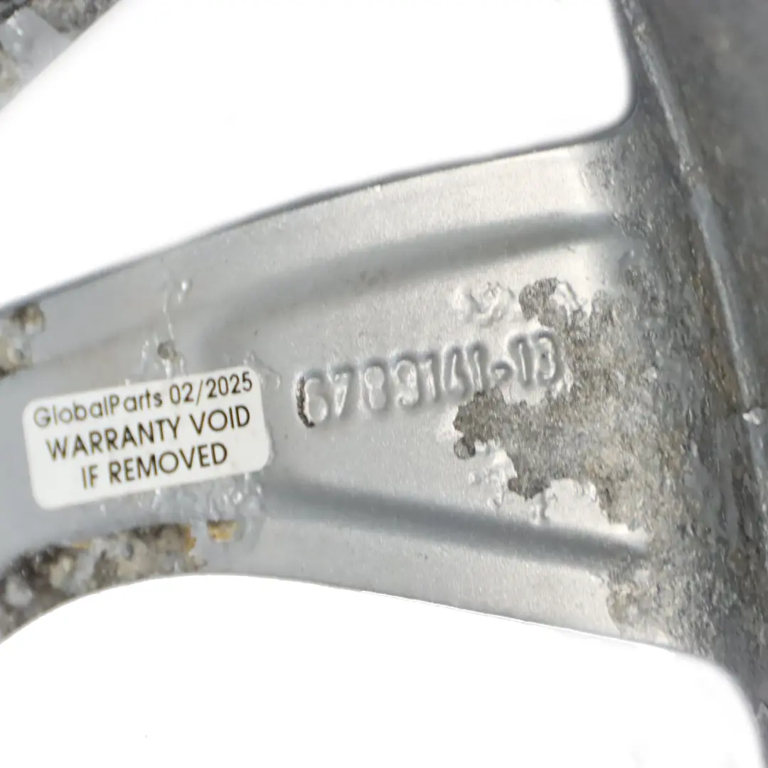 Srebrna Felga Aluminiowa 17" V szprychowa 318 ET:34 7,5J do BMW X1 E84 o numerze 6789141 BMW X1 E84 Srebrna Felga Aluminiowa 17" V szprychowa 318 ET:34 7,5J - SKU 6789141-1 - Numer Części 6789141