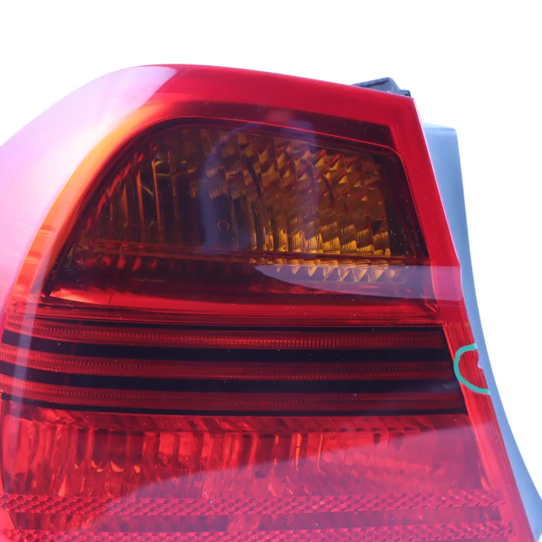 Fanale Posteriore Sinistro per BMW E90 con numero di parte 6937457 BMW E90 Fanale Posteriore Sinistro - SKU 6937457 - Numero di parte 6937457