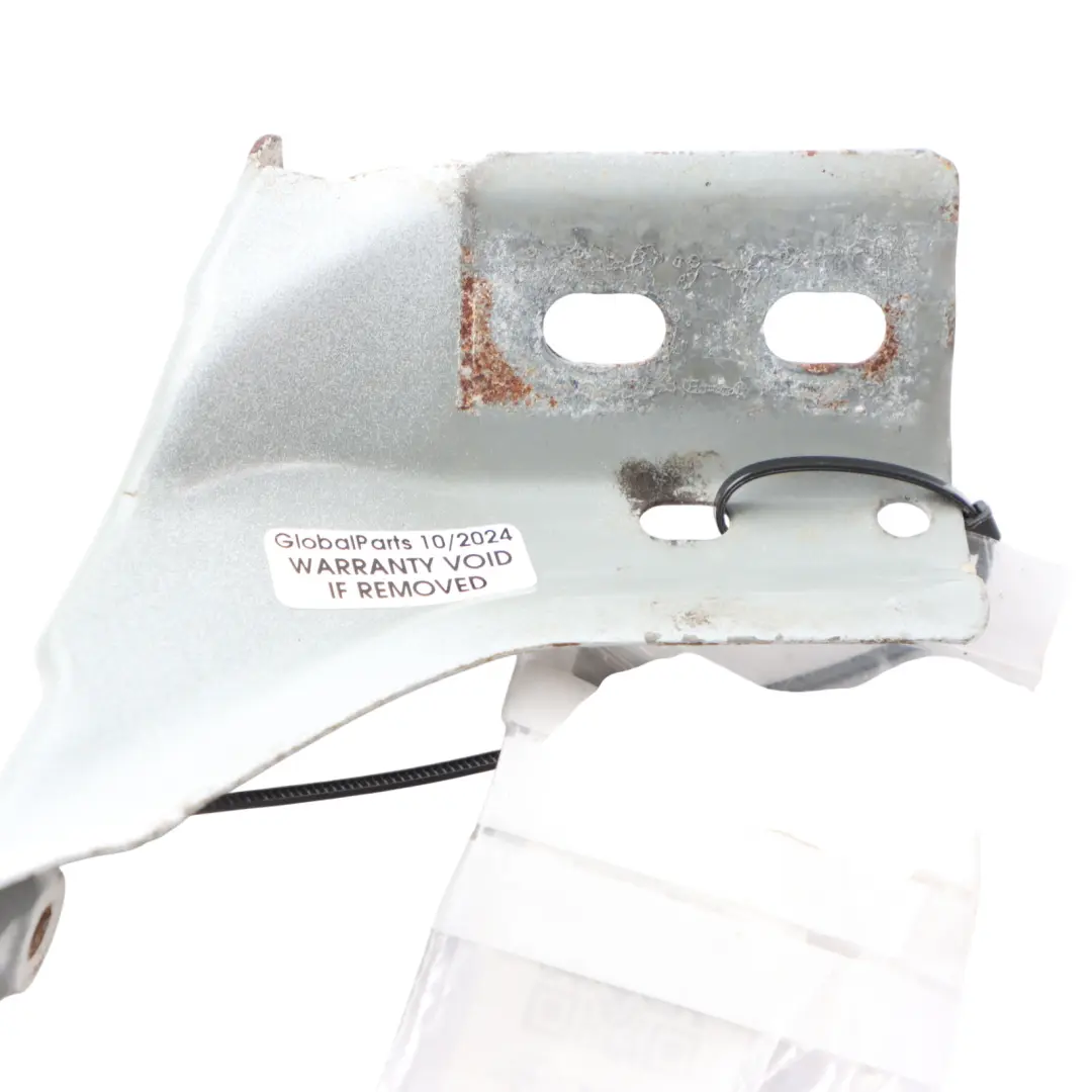 Front Fender Bracket Holder Right O/S Candy White - LB9A to VW Volkswagen Polo 6R with Part number 6R0821142B VW Volkswagen Polo 6R Front Fender Bracket Holder Right O/S Candy White - LB9A - SKU 6R0821142B-CAN - Part number 6R0821142B