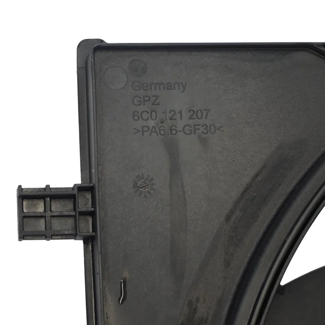 Audi A1 8X 1.6 TDI CXMA Radiatore Ventola Raffreddamento Copertura - SKU 6R0959455G - Numero di parte 6R0959455G