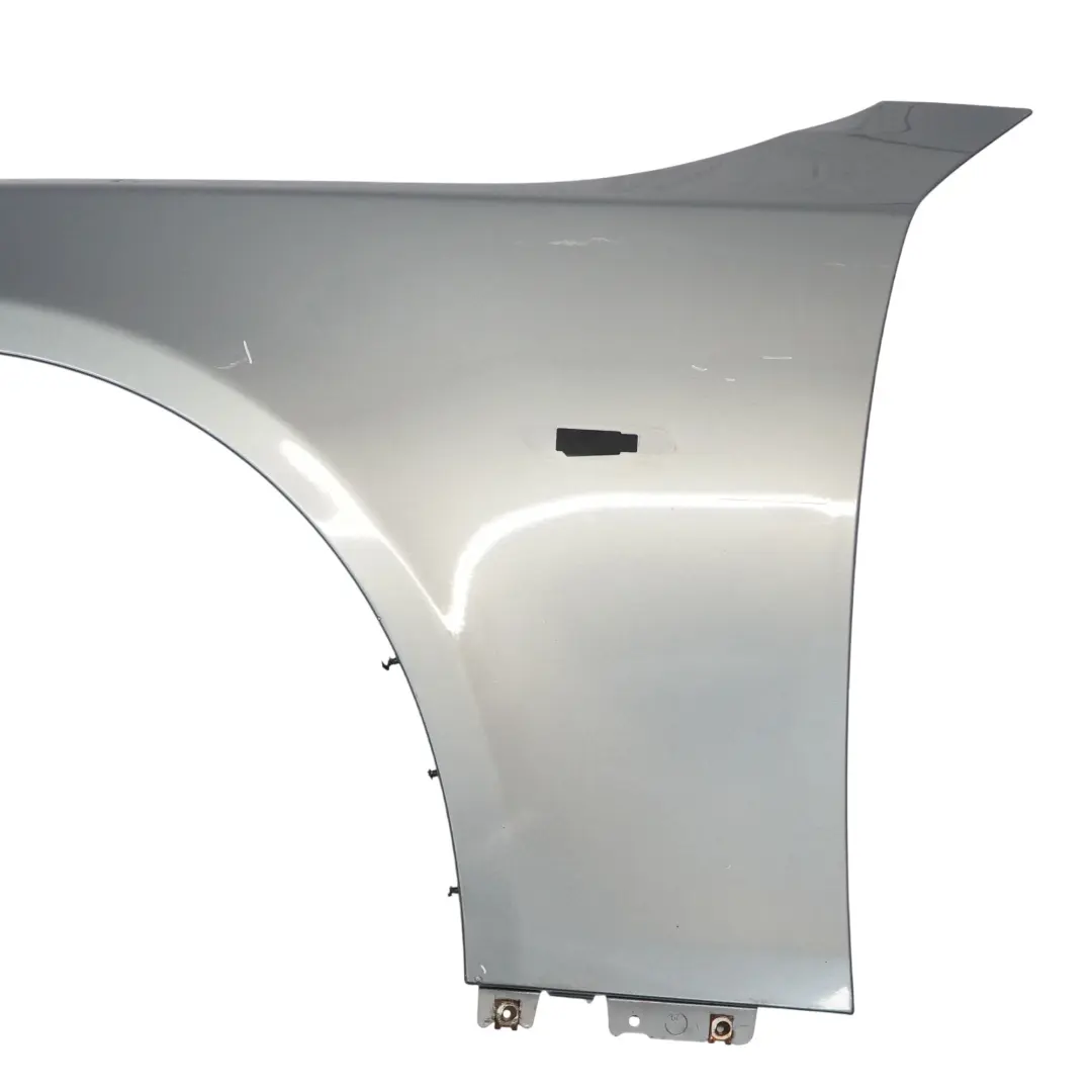 BMW E60 E61 Panneau Latéral D'Aile Avant Gauche Spacegrau Space Grey - A52 - SKU 7111429-SCG3 - Numéro de pièce 7111429