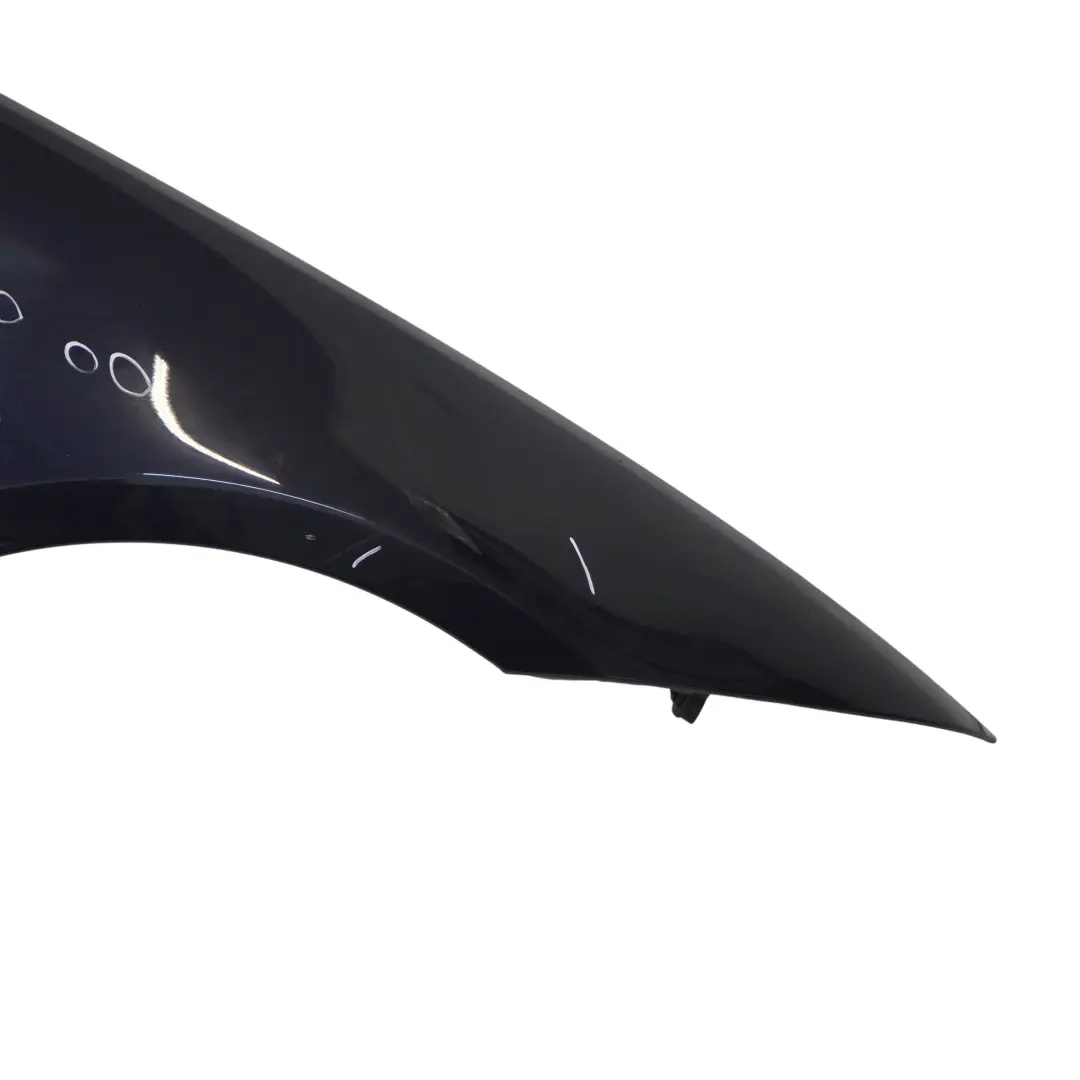 Panel lateral Fender Delantero Derecho Monacoblau Azul - A35 para BMW E90 E91 con número de pieza 7135680 BMW E90 E91 Panel lateral Fender Delantero Derecho Monacoblau Azul - A35 - SKU 7135680-MB - Número de pieza 7135680