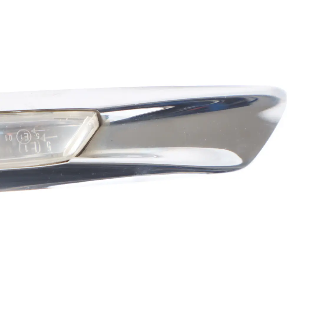 Kierunkowskaz Błotnika Prawy Przód do BMW F10 F11 o numerze 7154168 BMW F10 F11 Kierunkowskaz Błotnika Prawy Przód - SKU 7154168-1 - Numer Części 7154168