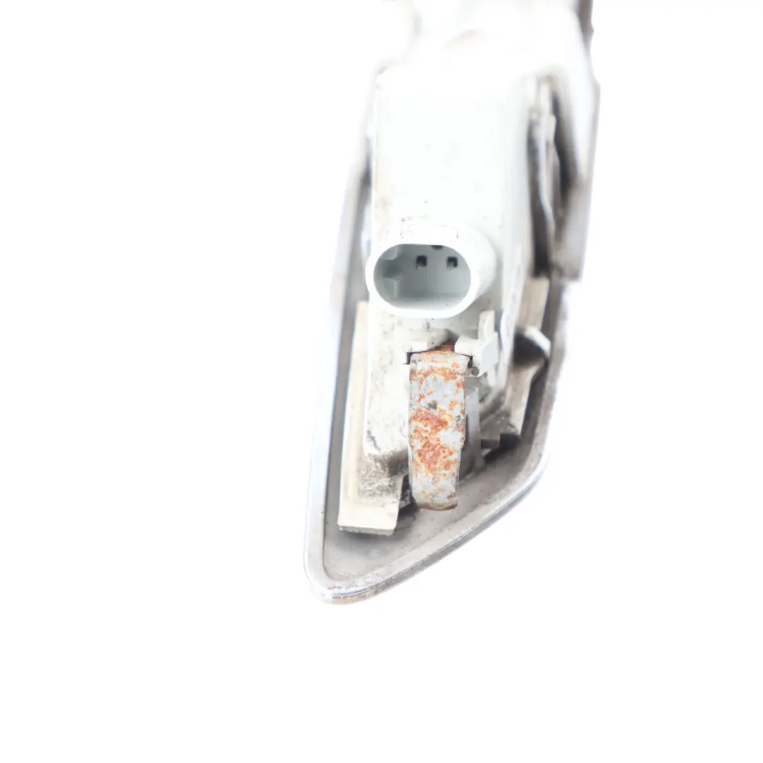 Luz Indicadora Guardabarros Delantera Derecha Señal para BMW F10 F11 con número de pieza 7154168 BMW F10 F11 Luz Indicadora Guardabarros Delantera Derecha Señal - SKU 7154168-1 - Número de pieza 7154168