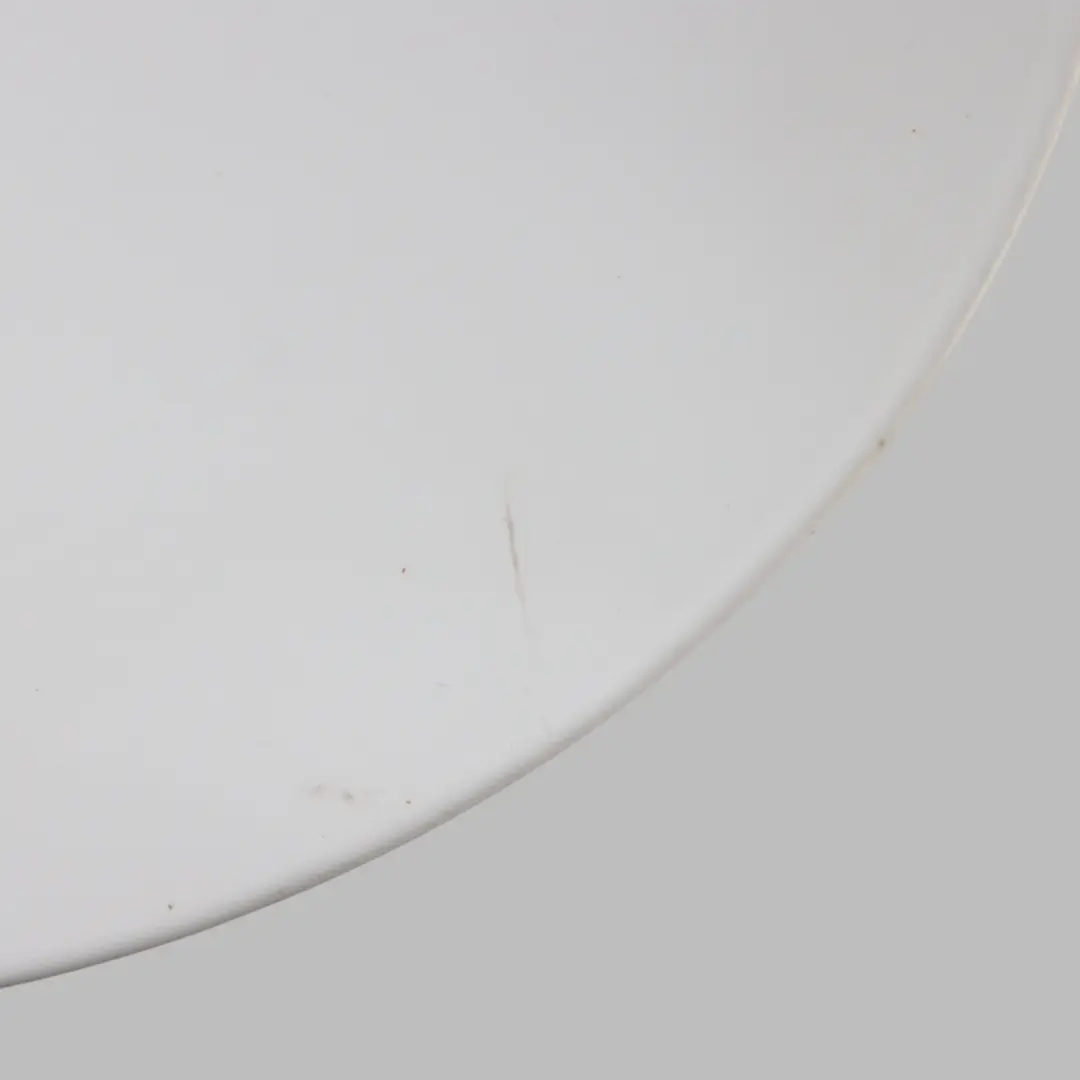 BMW E81 Llenado de combustible Flap Fill In Flap Cubierta Alpine White - SKU 7172083-AW - Número de pieza 7172083