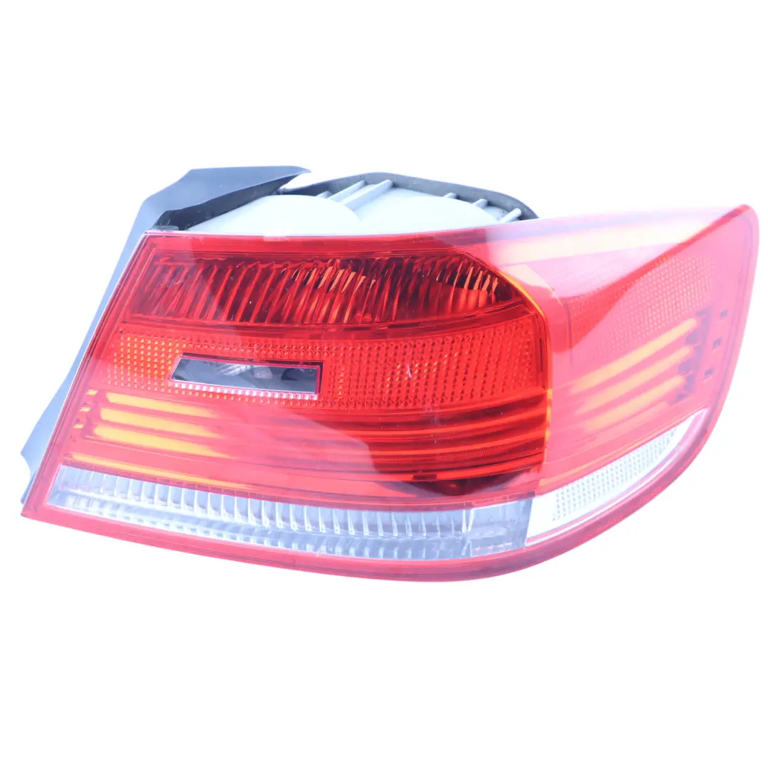  Feu Arrière BMW E92 Coupé Lumière Dans Panneau Latéral Droit - SKU 7174404-4 - Numéro de pièce 7174404