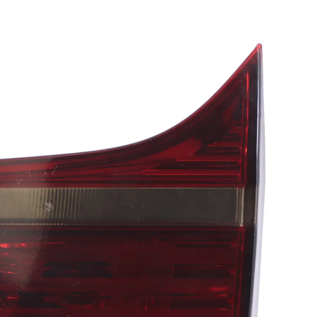 Lampe D'Éclairage Dans Couvercle Coffre Arrière Droit pour BMW X6 E71 E72 à propos du numéro de pièce 7179988 BMW X6 E71 E72 Lampe D'Éclairage Dans Couvercle Coffre Arrière Droit - SKU 7179988-1 - Numéro de pièce 7179988