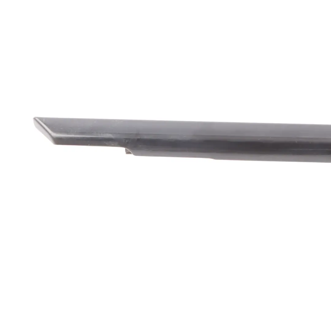 Front Door Glass Trim Strip Outer Right O/S to BMW F07 GT with Part number 7196338 BMW F07 GT Front Door Glass Trim Strip Outer Right O/S - SKU 7196338 - Part number 7196338