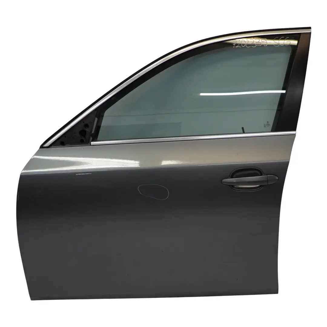 Door Front Left N/S Spacegrau Space Grau Grey - A52 to BMW E60 E61 with Part number 7202339 BMW E60 E61 Door Front Left N/S Spacegrau Space Grau Grey - A52 - SKU 7202339-SCG - Part number 7202339