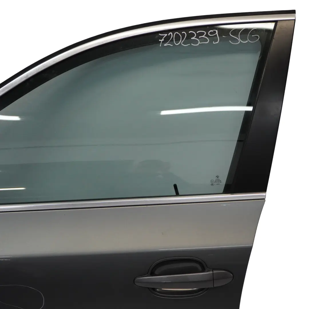 BMW E60 E61 Porta Anteriore Sinistra Spacegrau Spazio Grau Grigio - A52 - SKU 7202339-SCG - Numero di parte 7202339