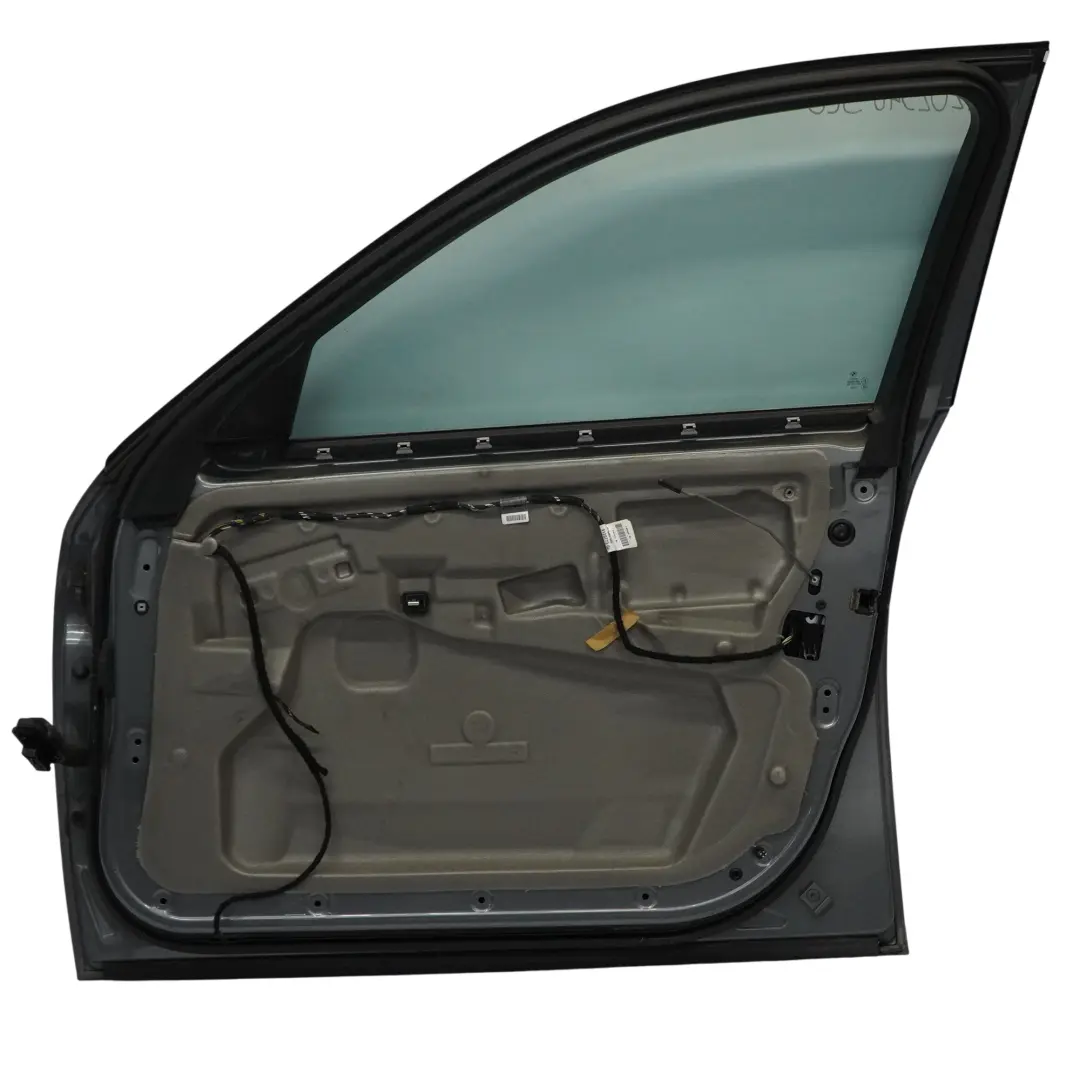 Droite Spacegrau Gris Sidéral Métallisé - A52 pour BMW E60 E61 Porte Avant à propos du numéro de pièce 7202340 BMW E60 E61 Porte Avant Droite Spacegrau Gris Sidéral Métallisé - A52 - SKU 7202340-SCG - Numéro de pièce 7202340