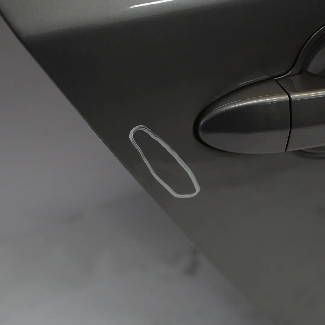 Porta Posteriore Destra Spacegrau Grigio Spazio Metallizzato - A52 per BMW E60 con numero di parte 7202342 BMW E60 Porta Posteriore Destra Spacegrau Grigio Spazio Metallizzato - A52 - SKU 7202342-SCG - Numero di parte 7202342