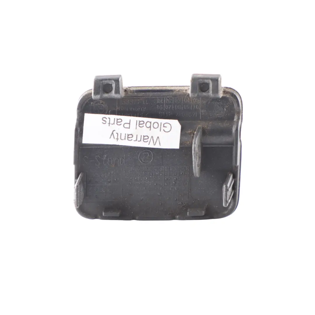 Flap Ojo De Remolque Parachoques Trasero Spacegrau Gris A52 para BMW E90 LCI con número de pieza 7202671 BMW E90 LCI Flap Ojo De Remolque Parachoques Trasero Spacegrau Gris A52 - SKU 7202671-SCG - Número de pieza 7202671