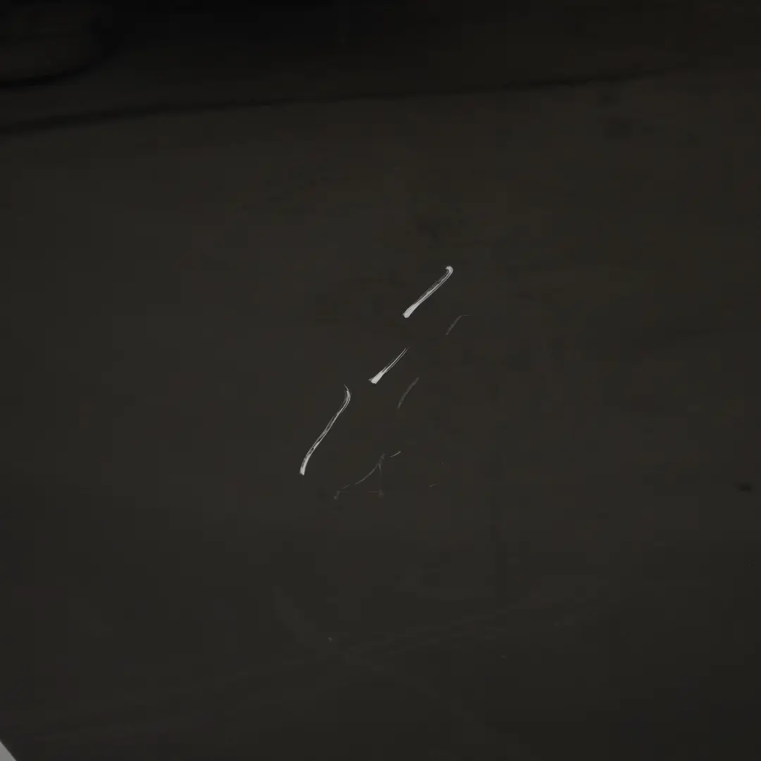 Puerta Trasera Derecha Black Sapphire Metallic - 475 para BMW F01 con número de pieza 7203980 BMW F01 Puerta Trasera Derecha Black Sapphire Metallic - 475 - SKU 7203980-BS1 - Número de pieza 7203980