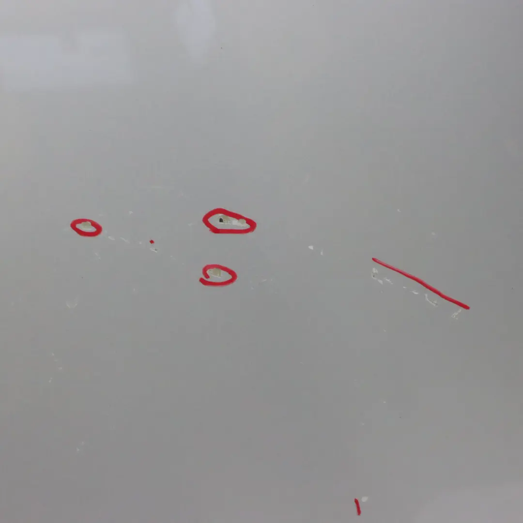 Maska Pokrywa Silnika Titansilber Srebrny Metalik - 354 do BMW F07 o numerze 7227768 BMW F07 Maska Pokrywa Silnika Titansilber Srebrny Metalik - 354 - SKU 7227768-TS - Numer Części 7227768