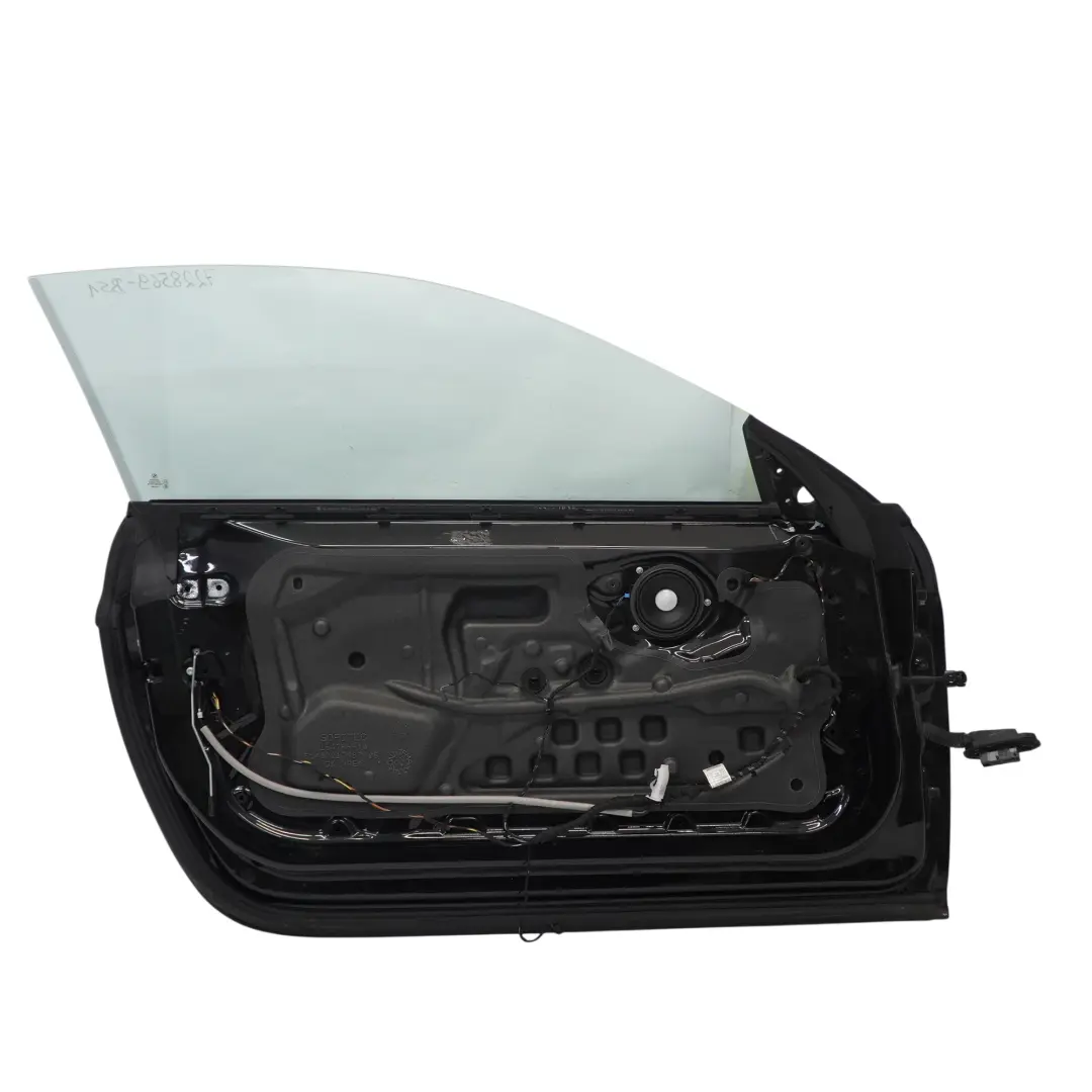 Porta anteriore sinistra Black Sapphire Metallic - 475 per BMW F12 F13 con numero di parte 7228569 BMW F12 F13 Porta anteriore sinistra Black Sapphire Metallic - 475 - SKU 7228569-BS1 - Numero di parte 7228569