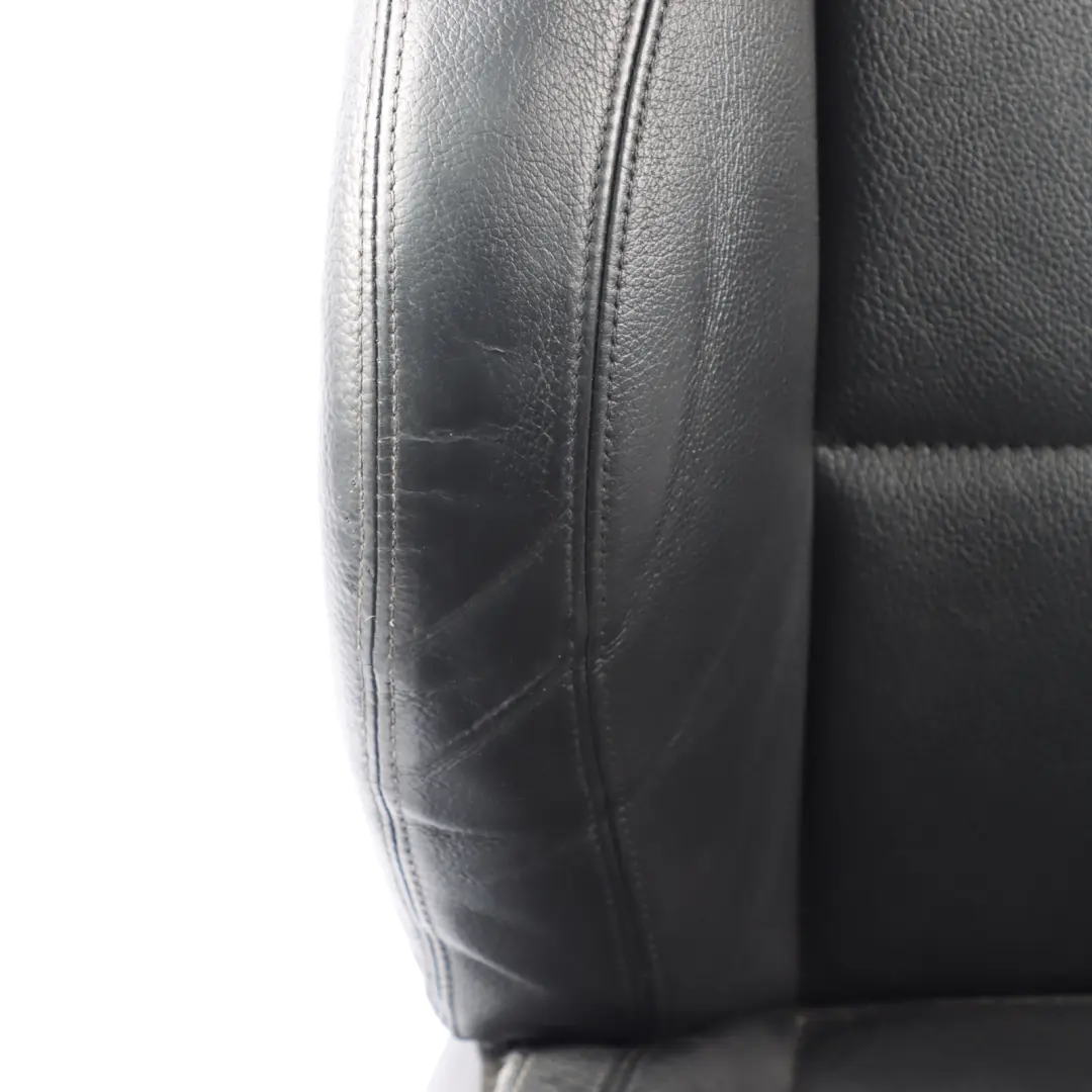 Fotel Sport Prawy Przód Skóra do BMW E90 LCI o numerze 7246858 BMW E90 LCI Fotel Sport Prawy Przód Skóra - SKU 7246858-1 - Numer Części 7246858