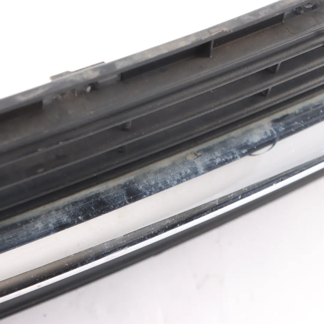 Trim Paraurti Anteriore Griglia Inferiore Chrom per Mini Cooper R55 R56 LCI con numero di parte 7250785 Mini Cooper R55 R56 LCI Trim Paraurti Anteriore Griglia Inferiore Chrom - SKU 7250785-1 - Numero di parte 7250785