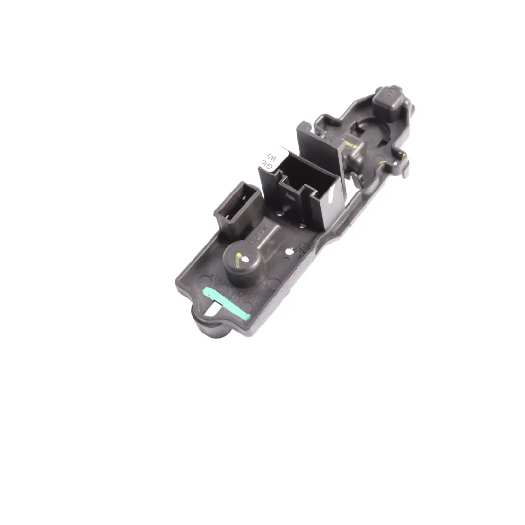 Uchwyt Żarówki Gniazdo Wkład Lampy Tylnej Lewy Prawy Tył do BMW X3 F25 o numerze 7288199 BMW X3 F25 Uchwyt Żarówki Gniazdo Wkład Lampy Tylnej Lewy Prawy Tył - SKU 7288199 - Numer Części 7288199