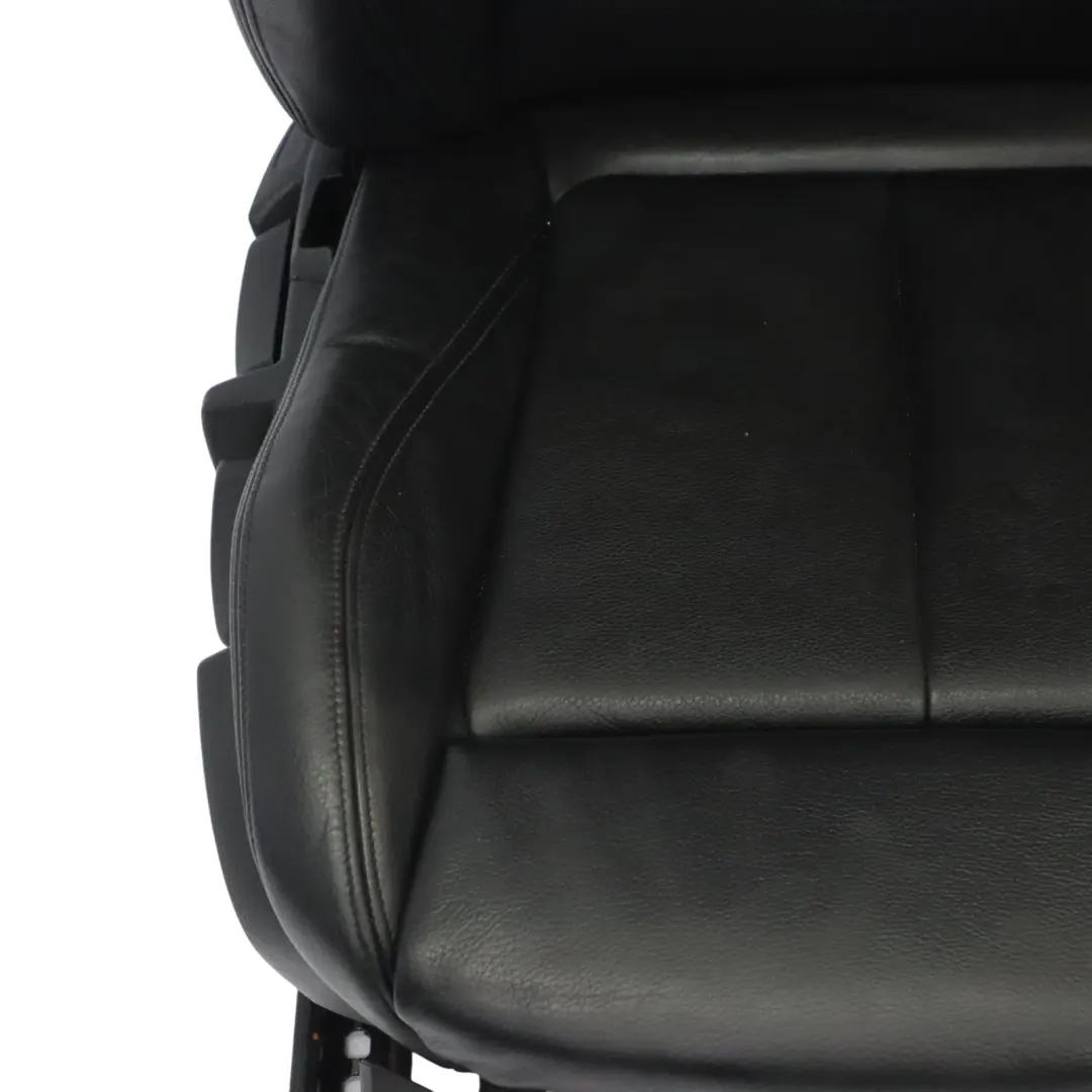 Sedile Sportivo Anteriore Destro Interno Pelle Nera Dakota per BMW F20 con numero di parte 7295140 BMW F20 Sedile Sportivo Anteriore Destro Interno Pelle Nera Dakota - SKU 7295140-10 - Numero di parte 7295140