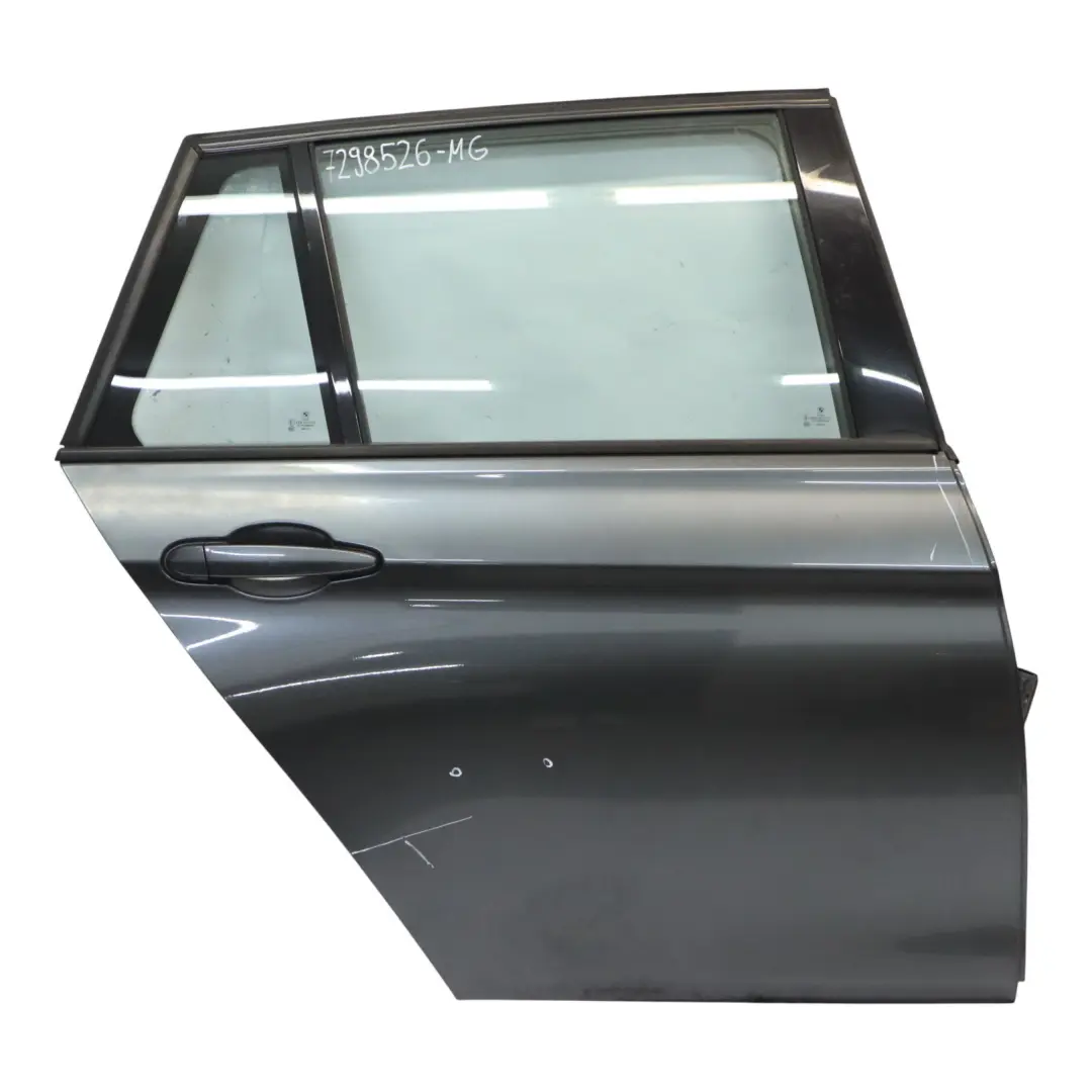 Tür Hinten Rechts Mineralgrau Metallic - B39 für BMW F31 Touring mit Teilenummer 7298526 BMW F31 Touring Tür Hinten Rechts Mineralgrau Metallic - B39 - SKU 7298526-MG - Teilenummer 7298526