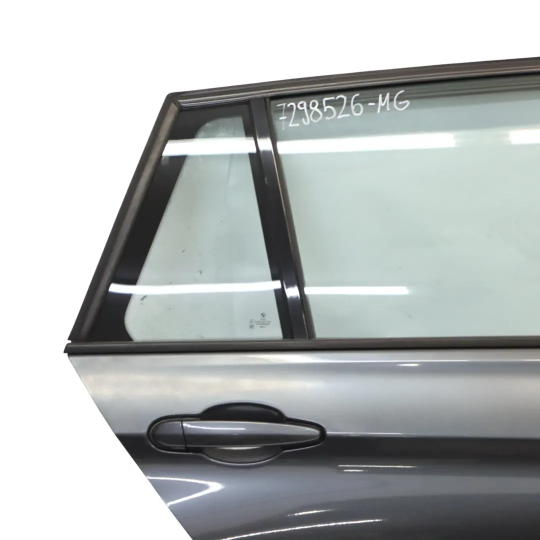Arrière Droite Mineralgrau Gris Metallic - B39 pour BMW F31 Touring Porte à propos du numéro de pièce 7298526 BMW F31 Touring Porte Arrière Droite Mineralgrau Gris Metallic - B39 - SKU 7298526-MG - Numéro de pièce 7298526