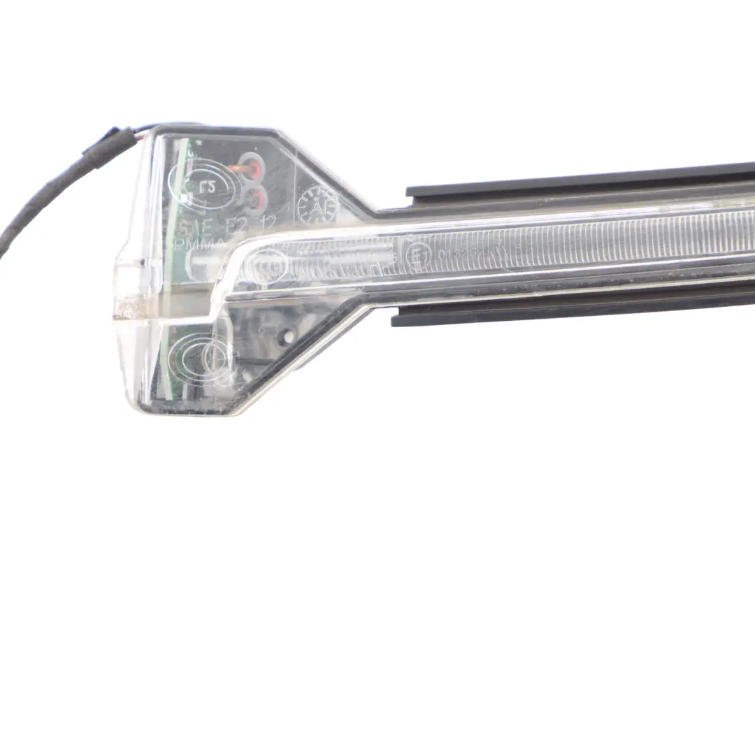 Kierunkowskaz Lusterka Lewy do BMW F10 o numerze 7308535 BMW F10 Kierunkowskaz Lusterka Lewy - SKU 7308535 - Numer Części 7308535