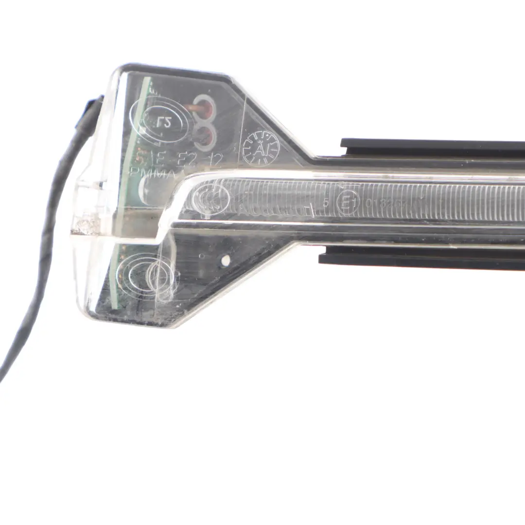 Clignotant Auxiliaire Répétiteur Gauche pour BMW F10 à propos du numéro de pièce 7308535 BMW F10 Clignotant Auxiliaire Répétiteur Gauche - SKU 7308535 - Numéro de pièce 7308535