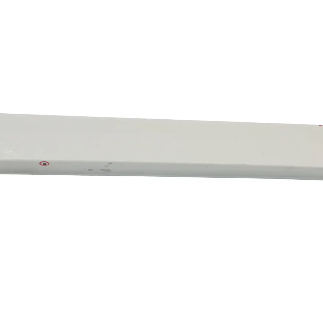 Moldura de umbral lateral cubierta izquierdo Alpinweiss 3 - 300 para BMW F30 F31 con número de pieza 7312751 BMW F30 F31 Moldura de umbral lateral cubierta izquierdo Alpinweiss 3 - 300 - SKU 7312751-AW2 - Número de pieza 7312751