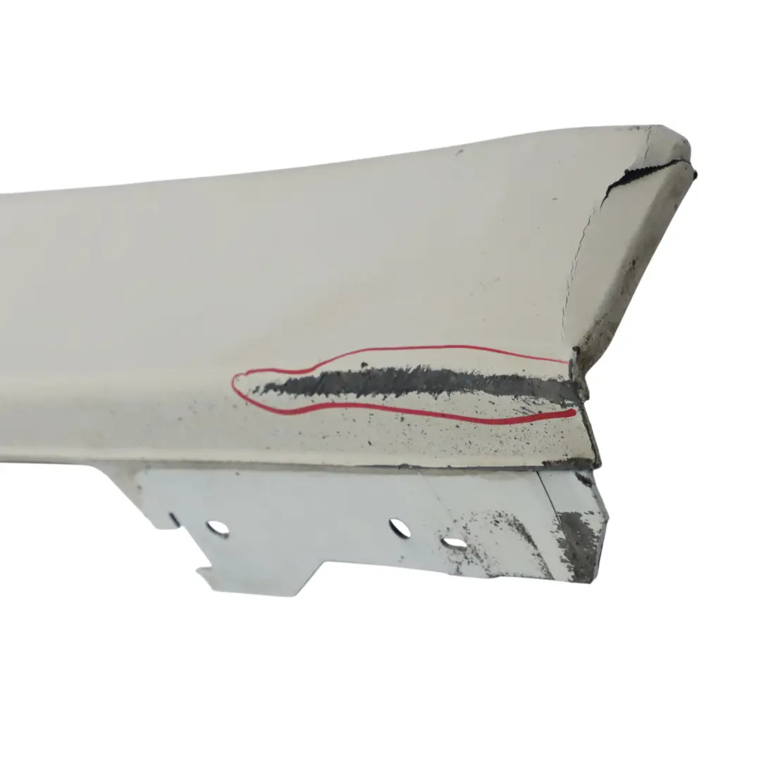 Moldura de umbral de faldón lateral derecho Alpinweiss 3 - 300 para BMW F30 F31 con número de pieza 7312752 BMW F30 F31 Moldura de umbral de faldón lateral derecho Alpinweiss 3 - 300 - SKU 7312752-AW1 - Número de pieza 7312752