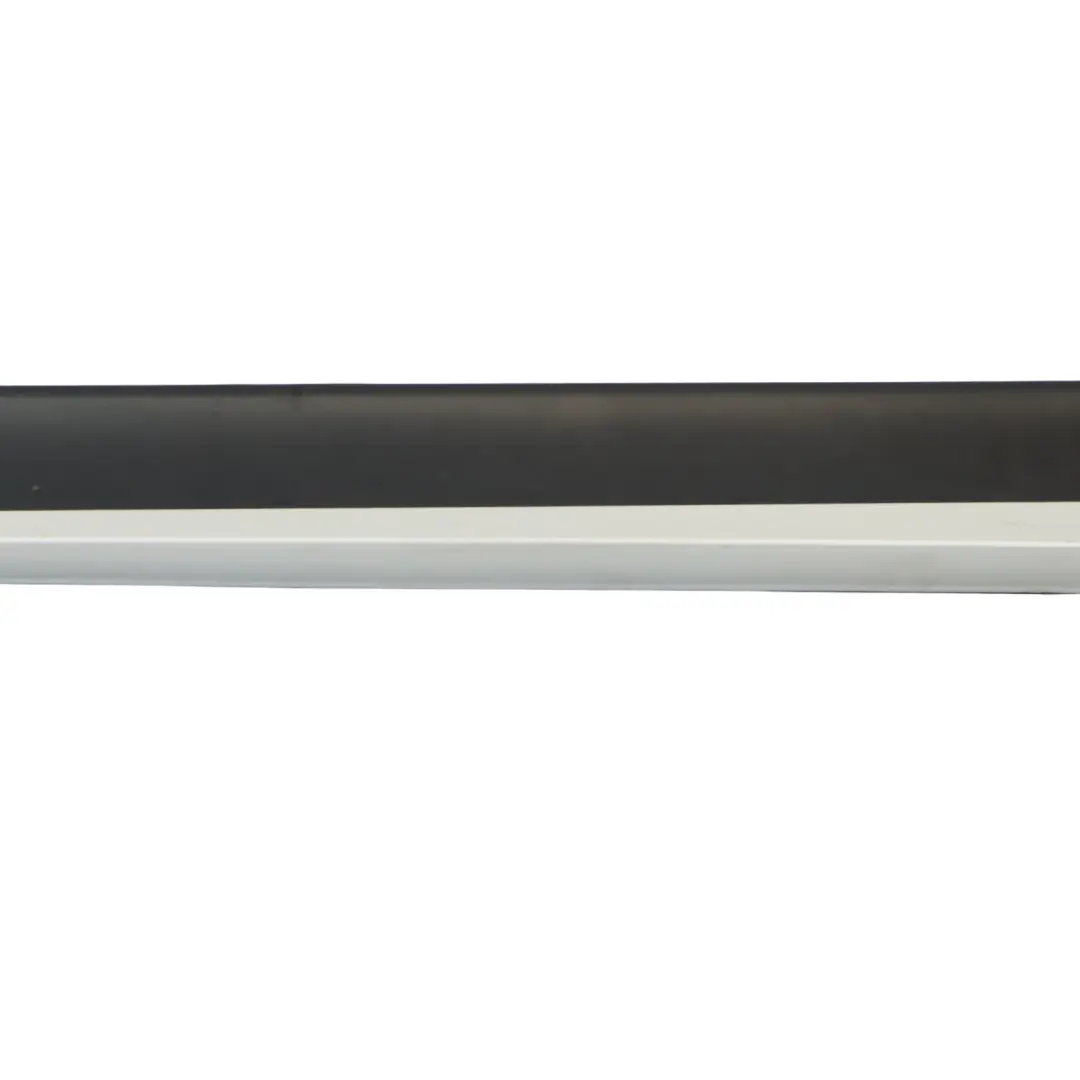 Faldón lateral derecho Mineralweiss Blanco Mineral - A96 para BMW F30 F31 con número de pieza 7312752 BMW F30 F31 Faldón lateral derecho Mineralweiss Blanco Mineral - A96 - SKU 7312752-MW1 - Número de pieza 7312752